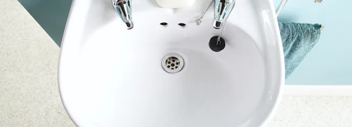 Como Tirar Manchas De Calcário Dos Vidros